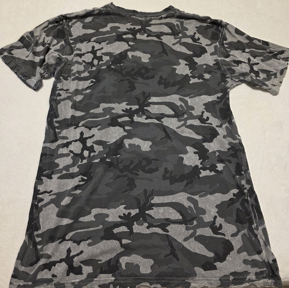 Affliction Gray and Black Camouflage Tee - Picture 4 of 4